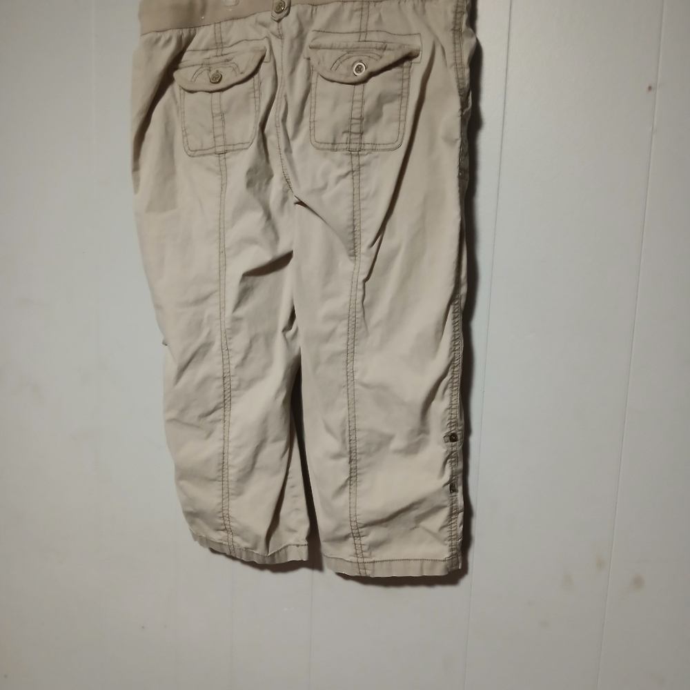Intro love the fit brand ladies Stretch Capris. Size 12P - Picture 2 of 9